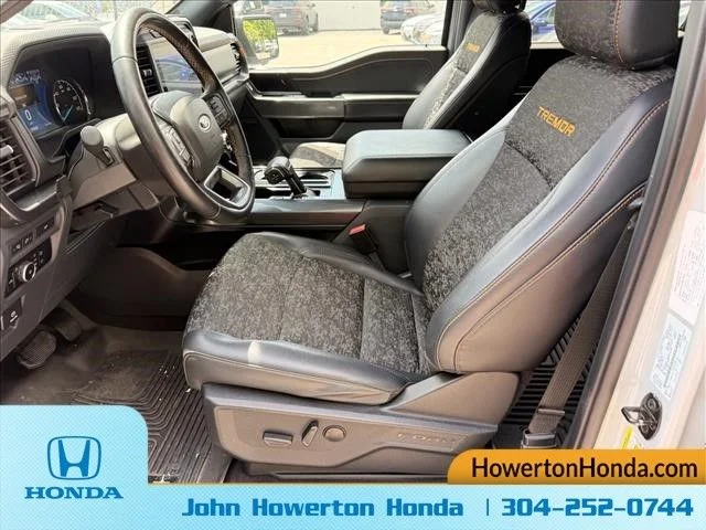 Used 2023  Ford Tremor image 13