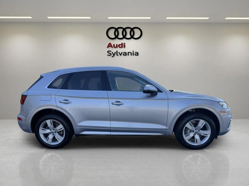 Used 2018 Florett Silver Metallic Audi Premium Plus image 8