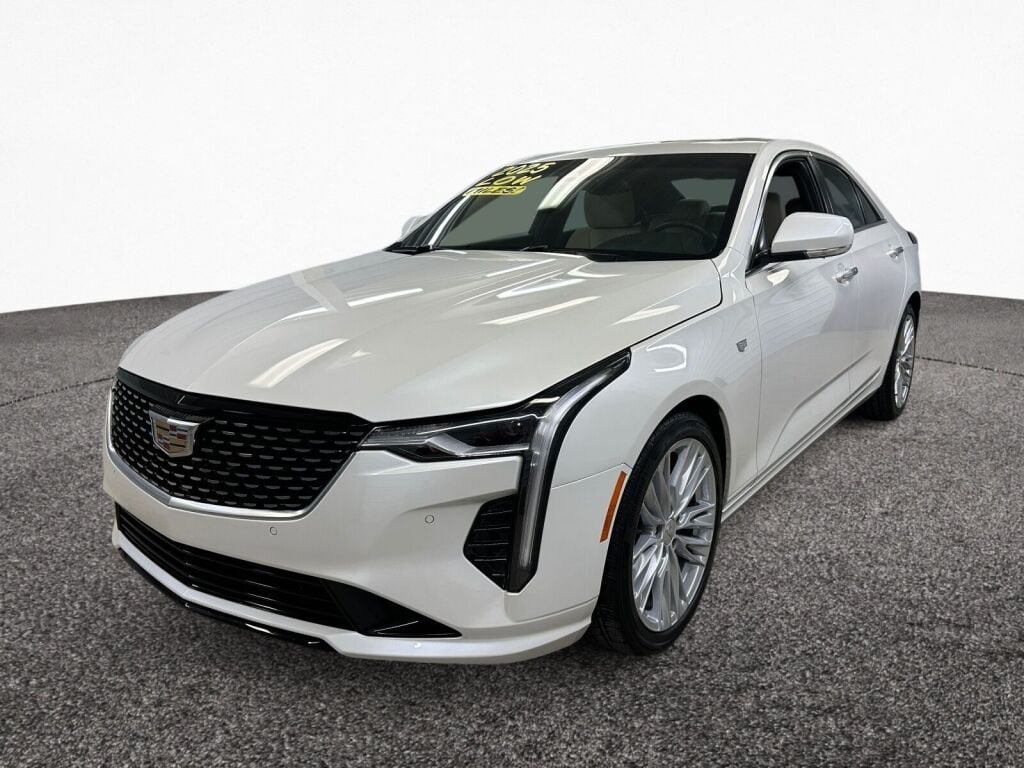 2025 Cadillac CT4