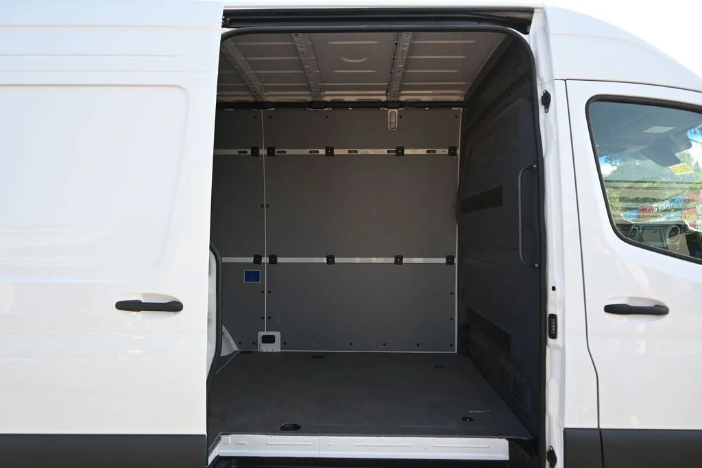 Used 2025 White Mercedes-Benz Cargo 144 WB image 10