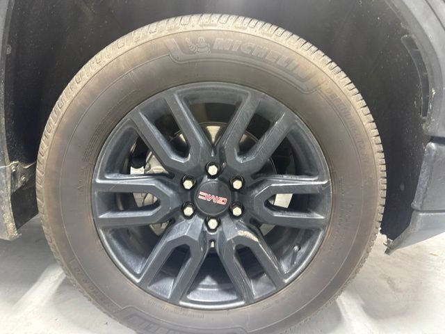 Used 2023 Black GMC Elevation image 4