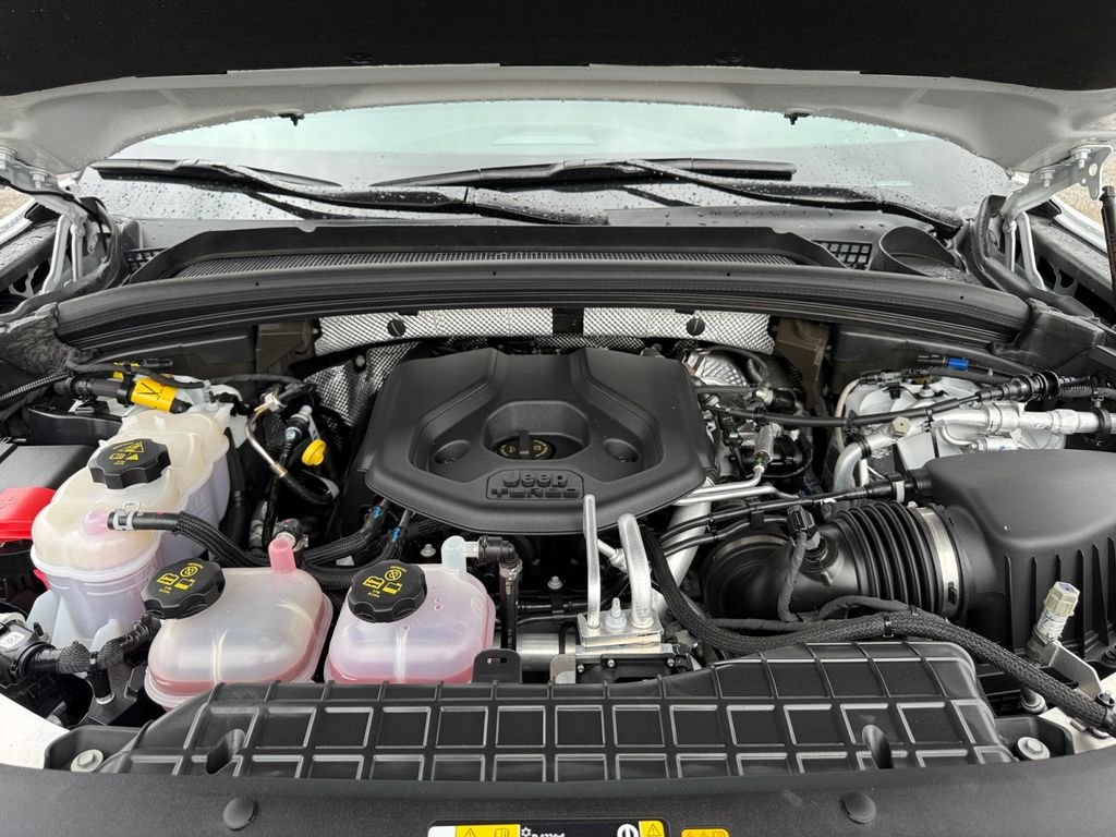 Used 2022 White Jeep Trailhawk 4xe image 21