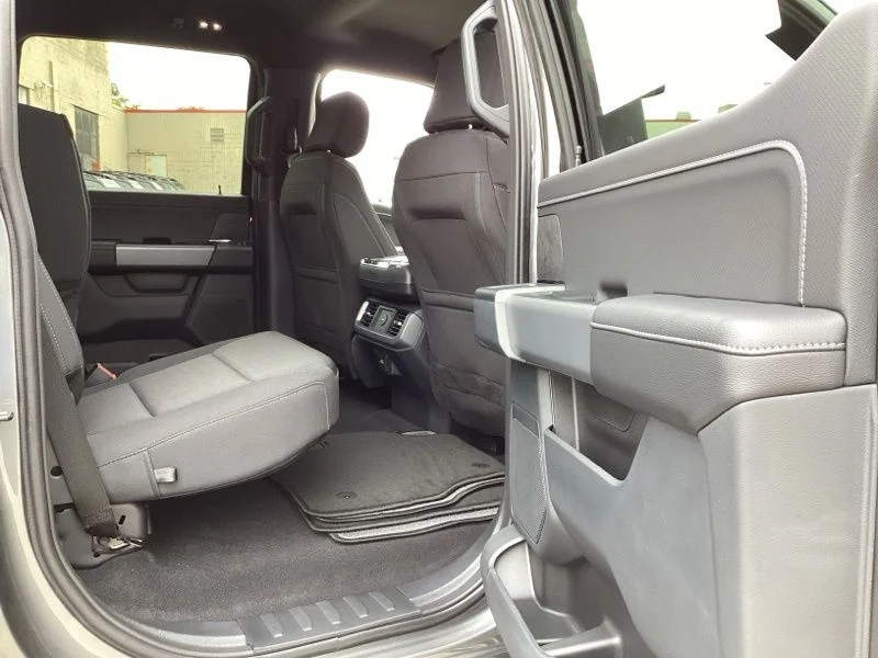 New 2026 Carbonized Gray Metallic Ford XLT image 16