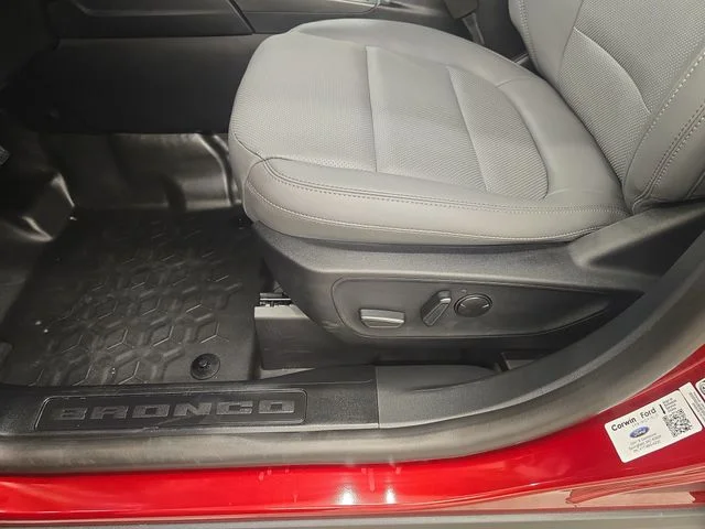 New 2026 Ruby Red Metallic Tinted Clearcoat Ford Badlands® image 38