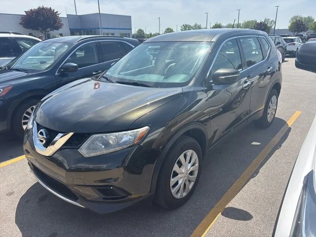 Used 2015 Black Nissan S image 1