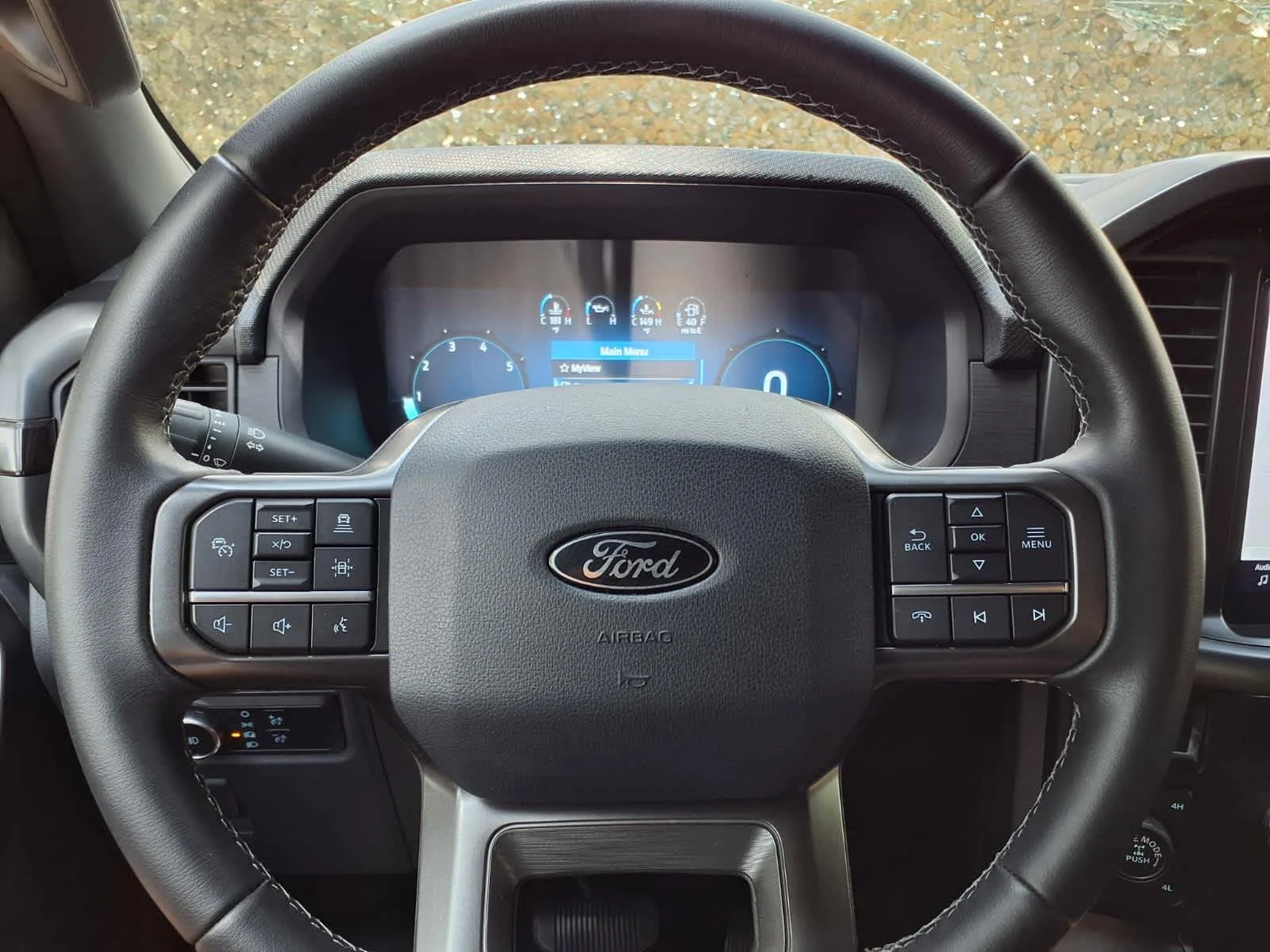 Used 2024  Ford XLT image 30