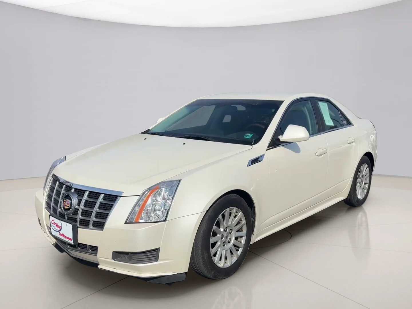 Used 2012 White Cadillac LUXURY image 1