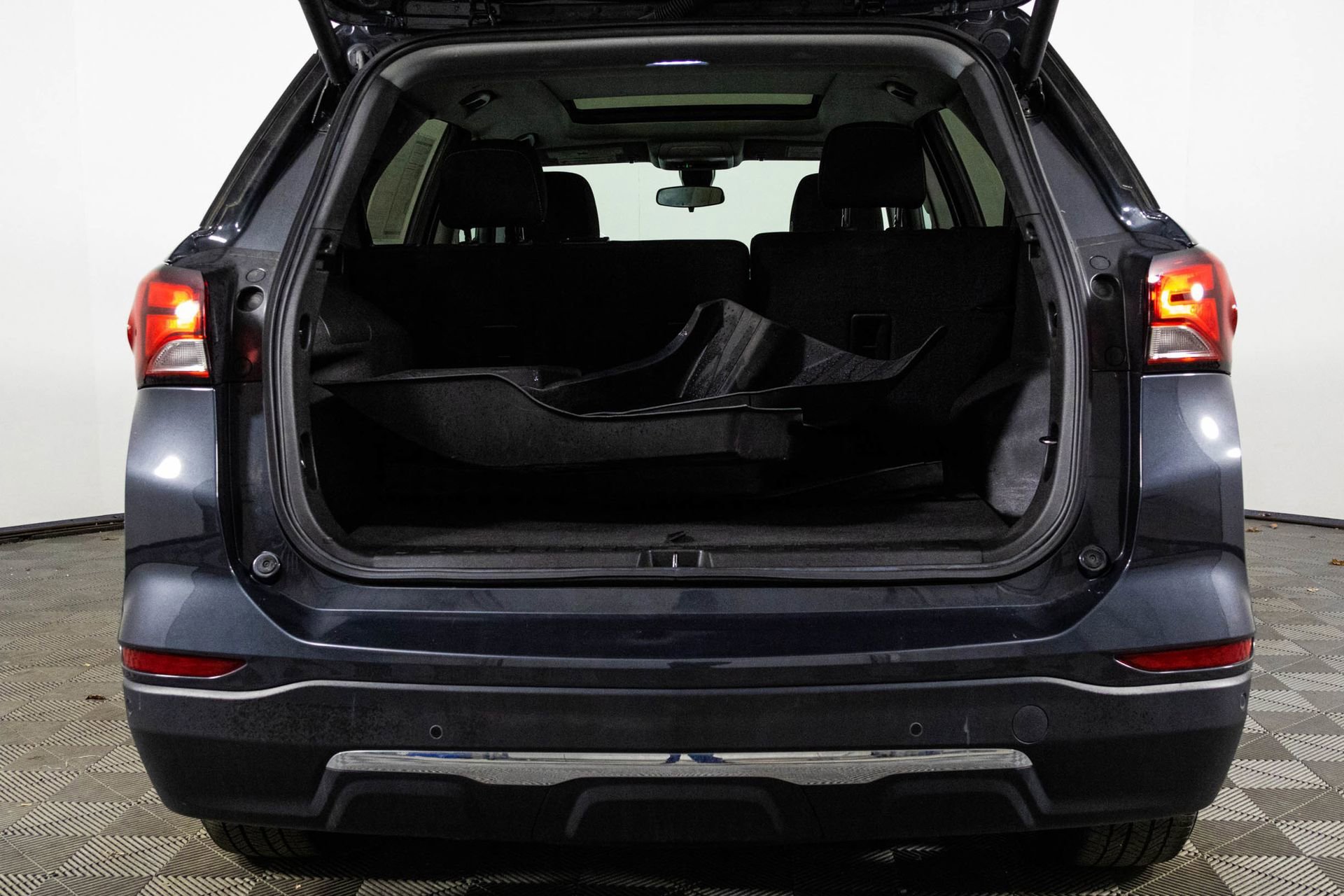 2023 CHEVROLET EQUINOX - Image 36