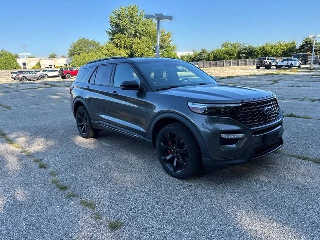Used 2020 Gray Ford ST image 14