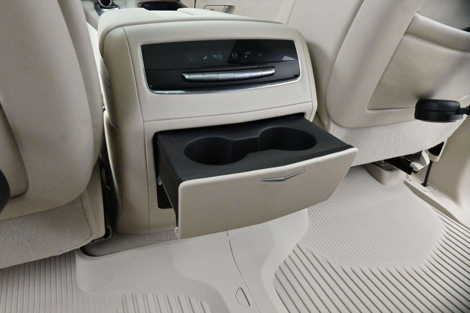 Used 2024 Crystal White Tricoat Cadillac Sport Platinum image 36