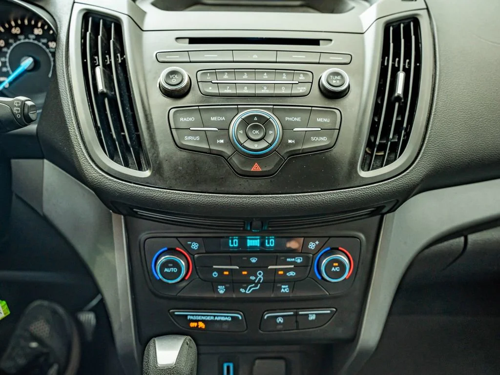 Used 2017 Magnetic Metallic Ford SE image 25
