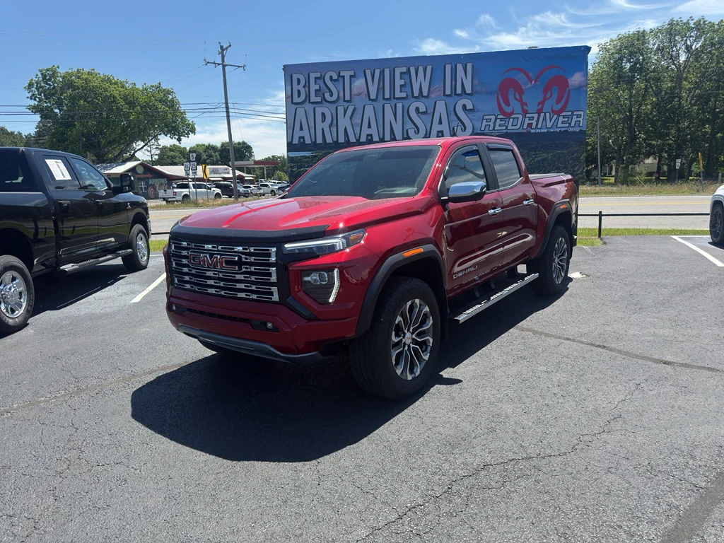 2024 GMC Canyon 4WD Denali Crew Cab Short Box's photo