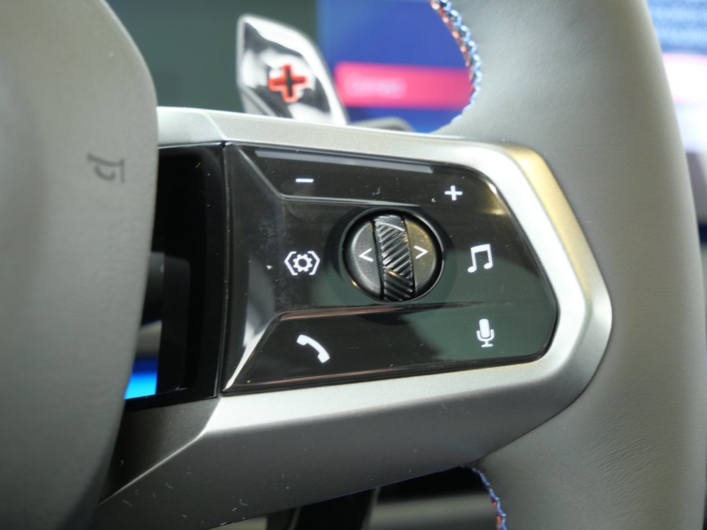 Used 2026 Gray BMW M50 xDrive image 42