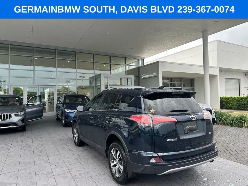 Used 2018 Aqua Toyota XLE image 11