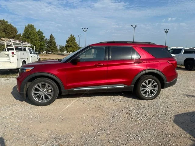 Used 2021 Red Ford XLT image 8