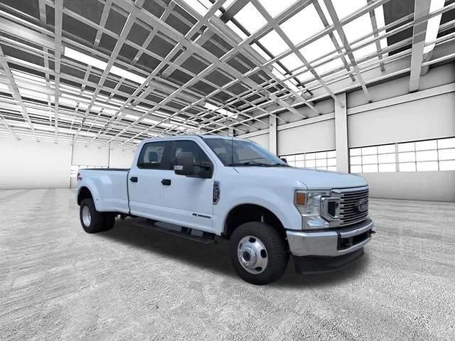 2022 Ford F-350 XL 4x4 Crew Cab 8' Box DRW's photo