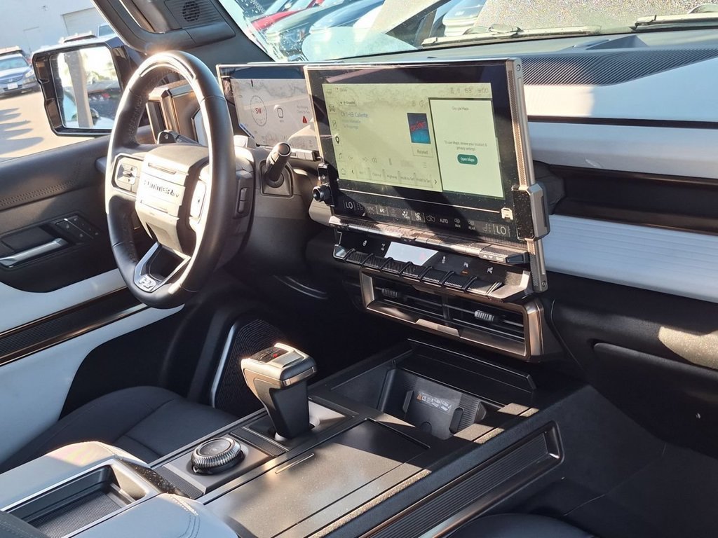 Used 2025 Void Black GMC 2X image 30
