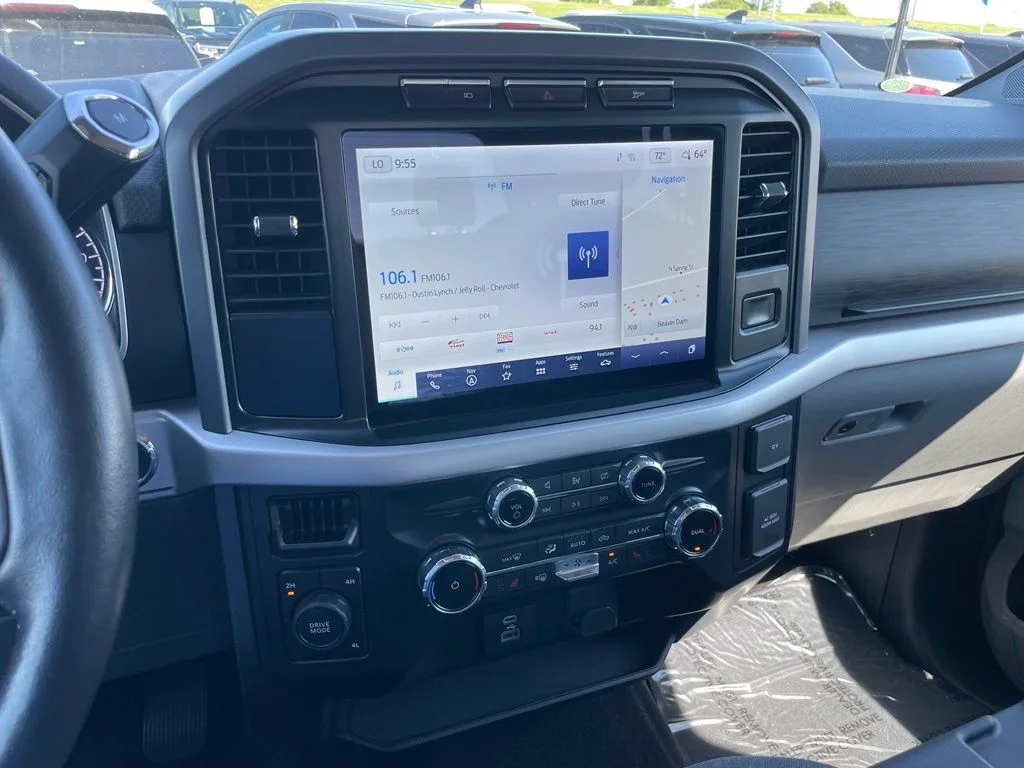 Used 2022 Black Metallic Ford XLT image 11