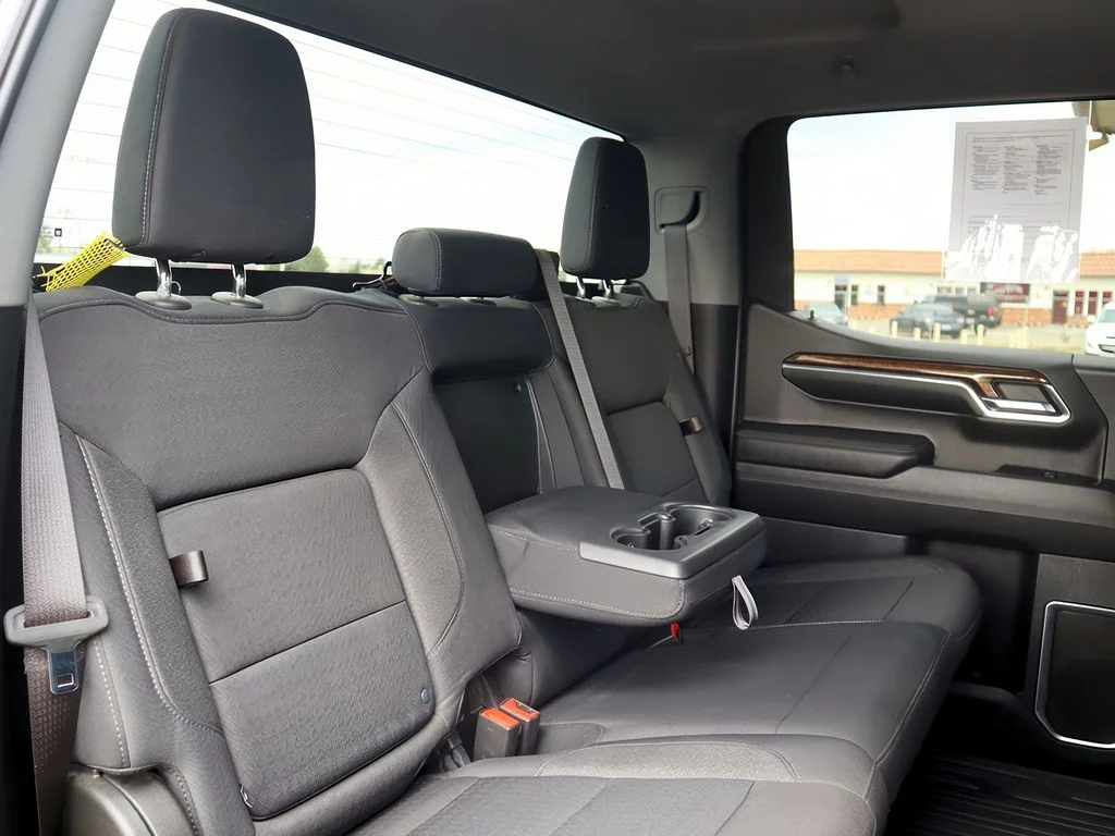 Used 2024 Titanium Rush Metallic GMC Elevation image 24