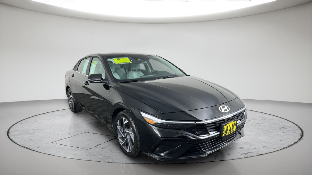 2024 Hyundai Elantra Limited - Photo 6