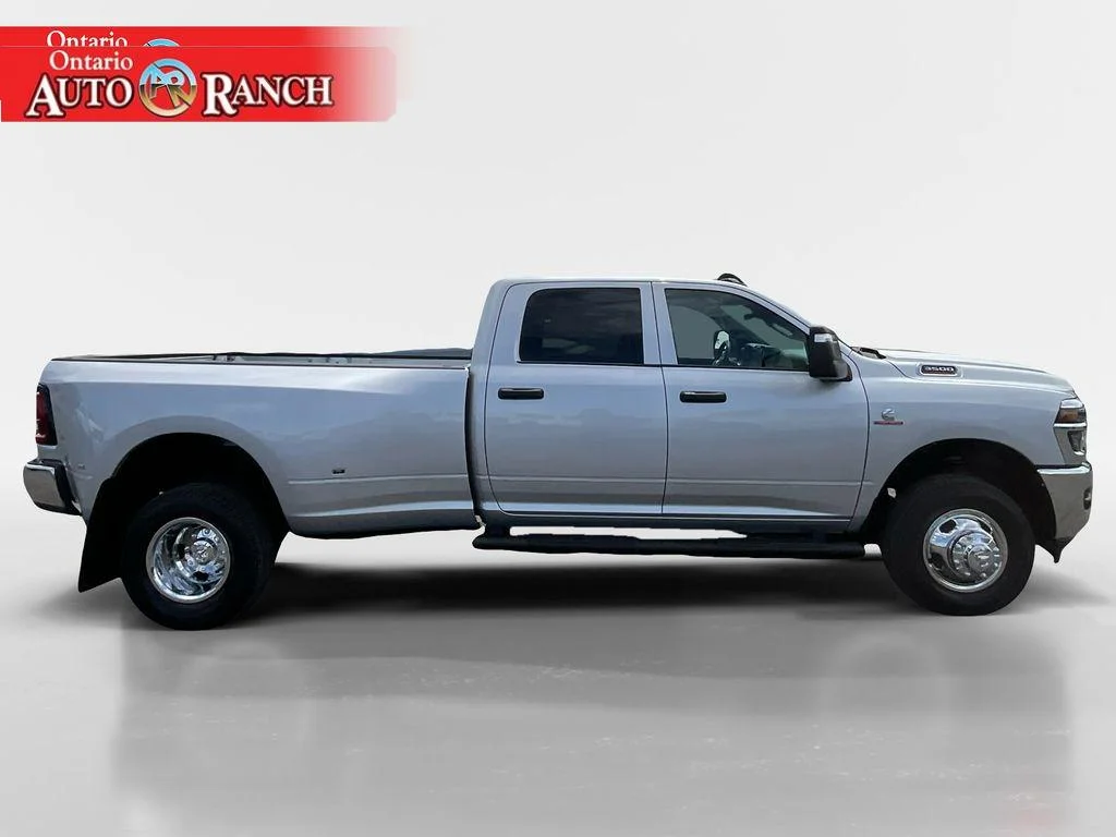 New 2026 Silver-Zynith Exterior Paint RAM Tradesman image 6