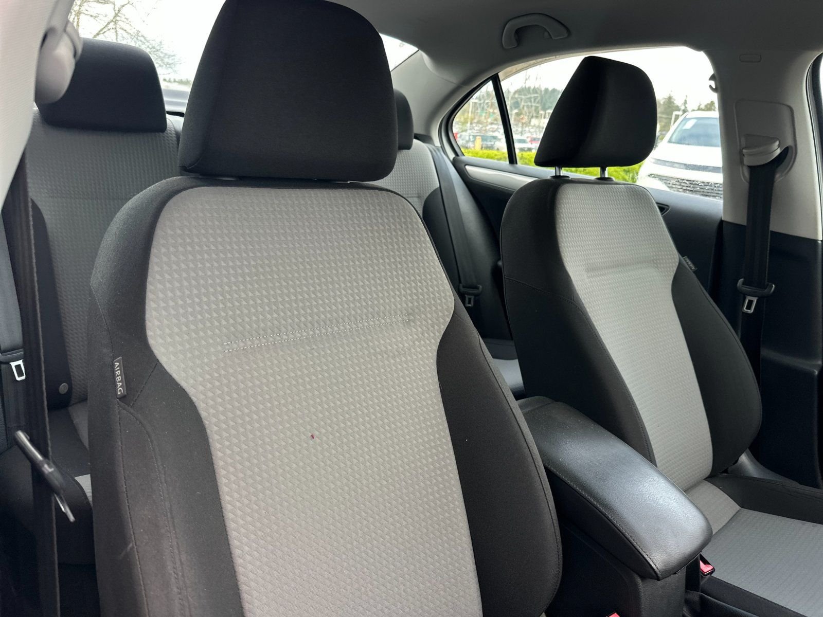 Used 2018 Pure White Volkswagen 1.4T S image 14