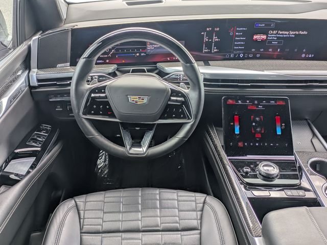 Used 2025 White Cadillac V-Series image 18