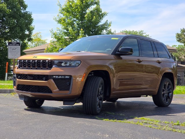 New 2026 Copper Shino Metallic Clear-Coat Exterior Paint Jeep Limited Reserve image 28