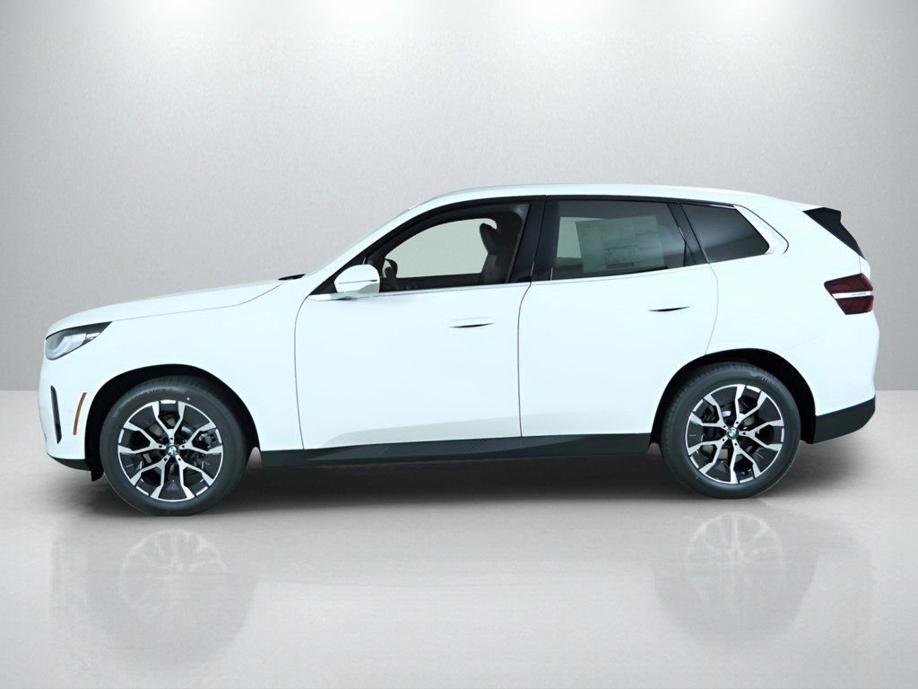 Used 2026 Alpine White BMW 30 xDrive image 17