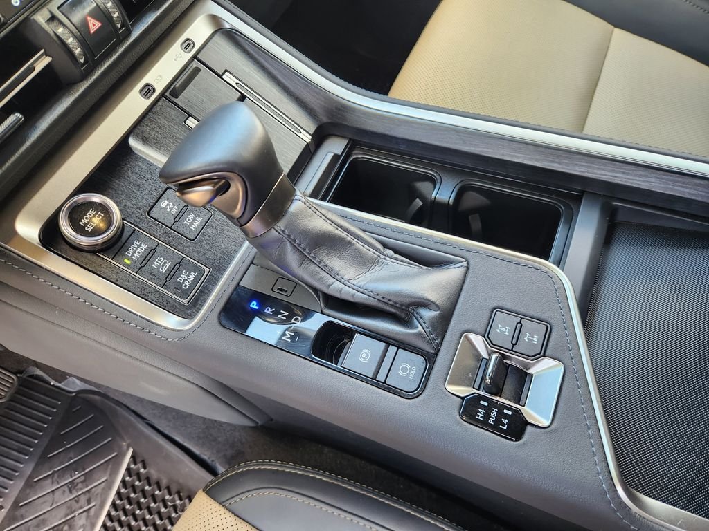 Used 2024 White Pearl Lexus 550 Overtrail image 19
