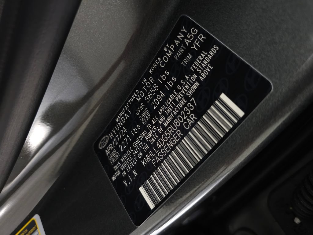 2024 Hyundai Elantra SE - Photo 29