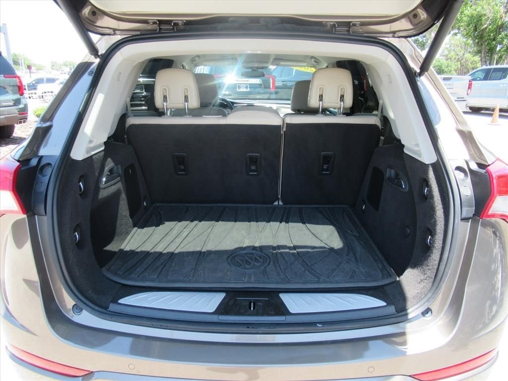 Used 2019 Brown Buick Essence image 32