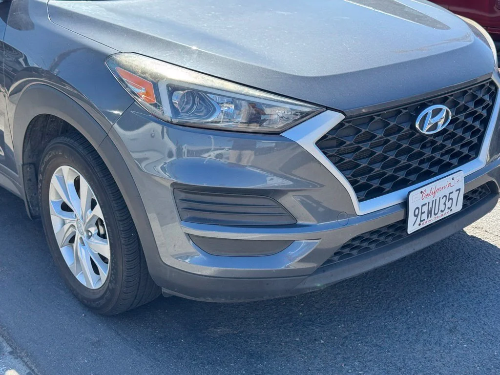 Used 2019 Gray Hyundai SE image 16