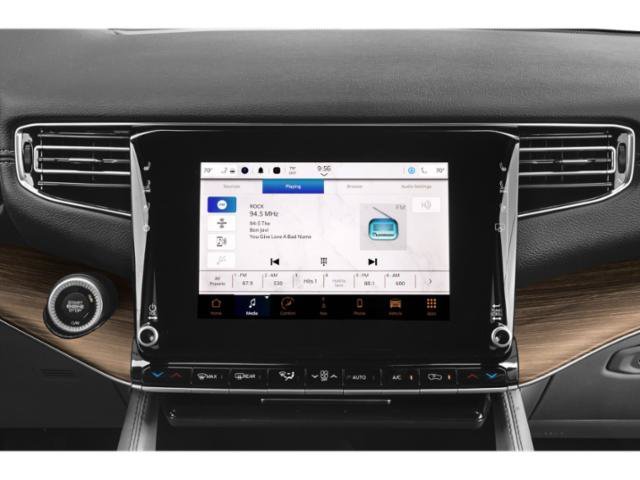 2024 Jeep Wagoneer L Series III - Photo 13
