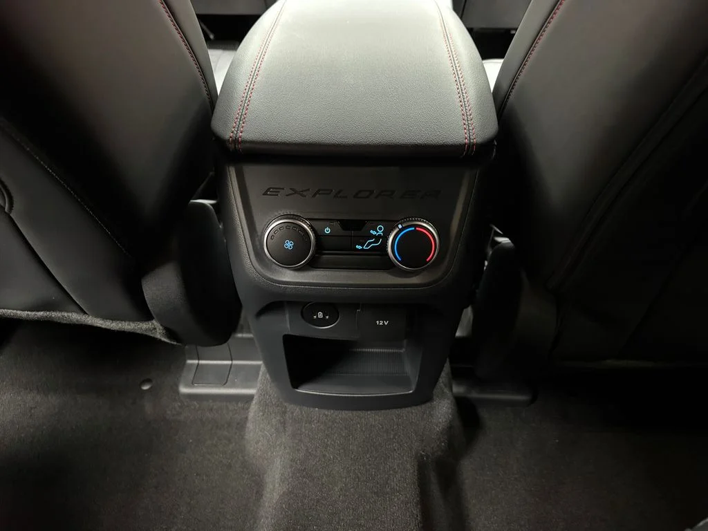 New 2026 Carbonized Gray Metallic Ford ST-Line image 13