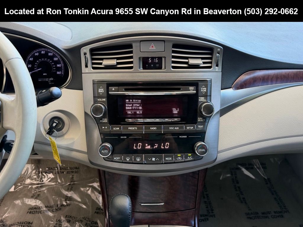 Used 2011 Classic Silver Metallic Toyota Base image 20