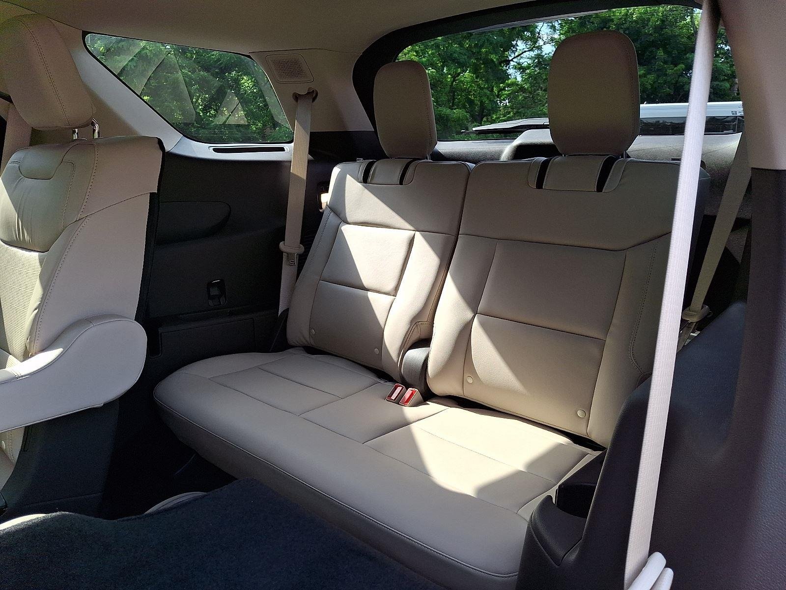 Used 2022 Stone Blue Metallic Ford Platinum image 11