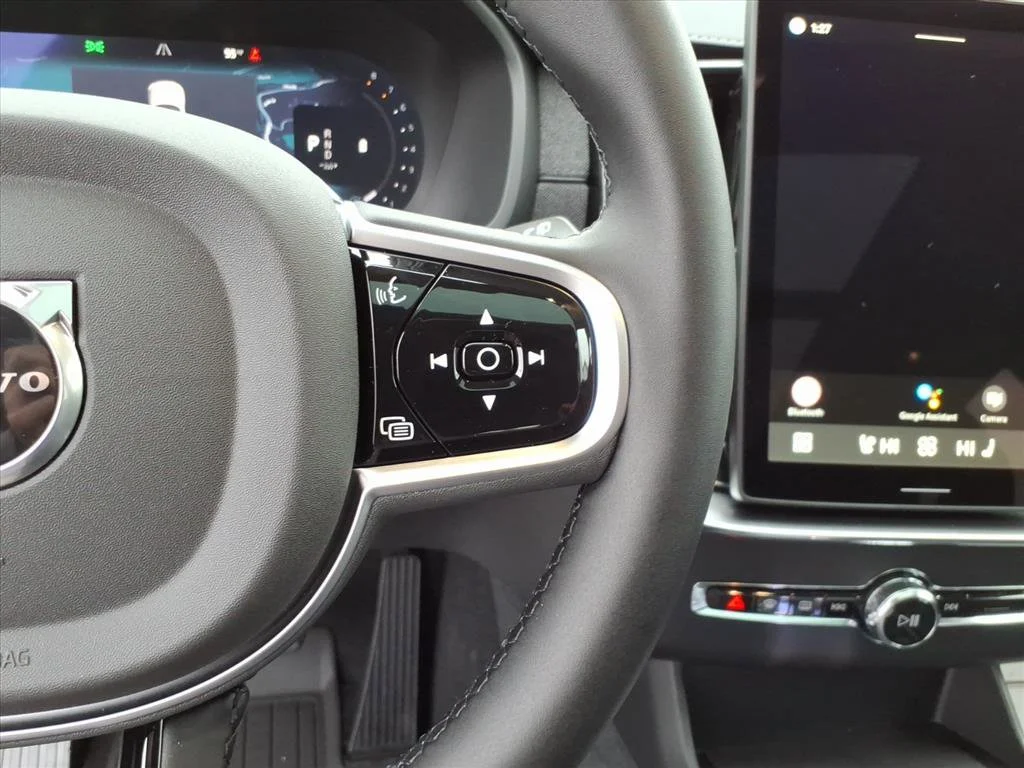 2026 Volvo XC90 Ultra - Photo 16