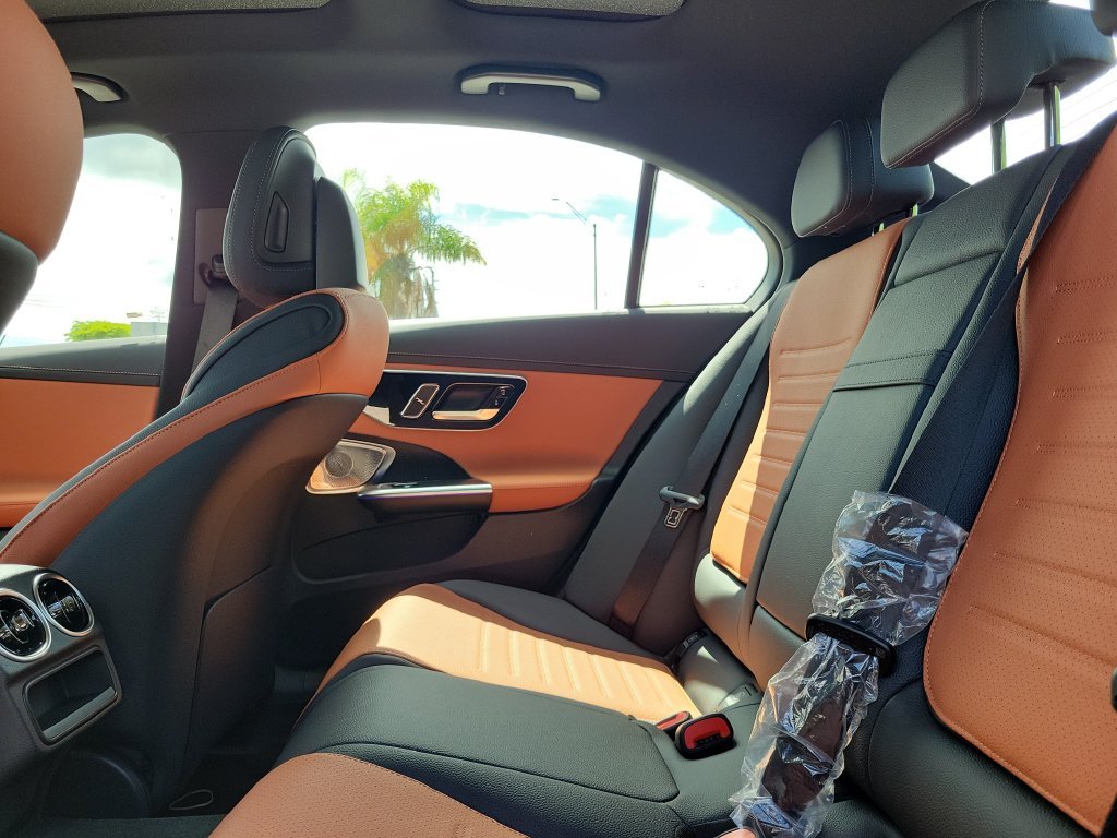 New 2026 Selenite Grey Metallic Mercedes-Benz C 300 image 9