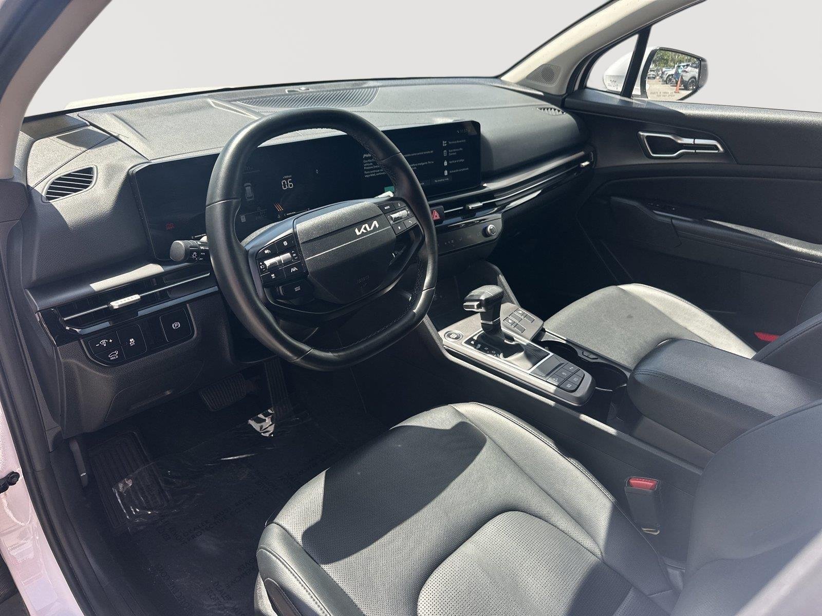 Used 2026 Glacial White Pearl Kia EX image 8