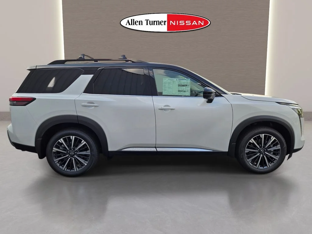 New 2026 Everest White Pearl TriCoat / Super Black Two-tone Nissan Platinum image 6