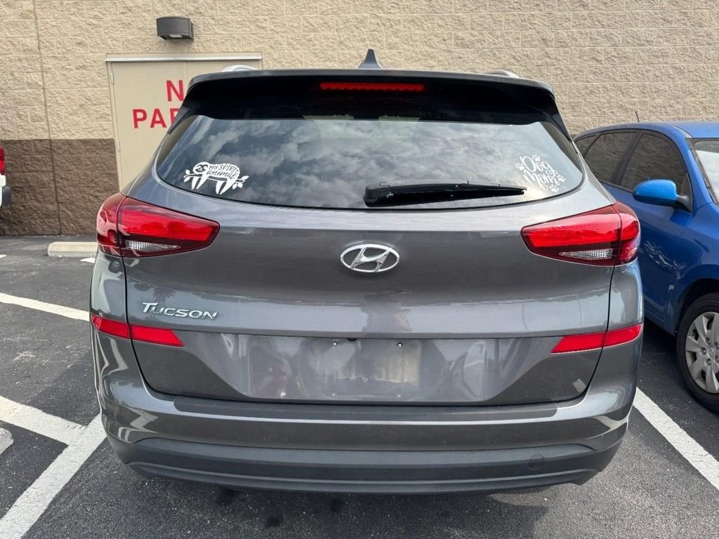 Used 2021 Gray Hyundai Value image 2