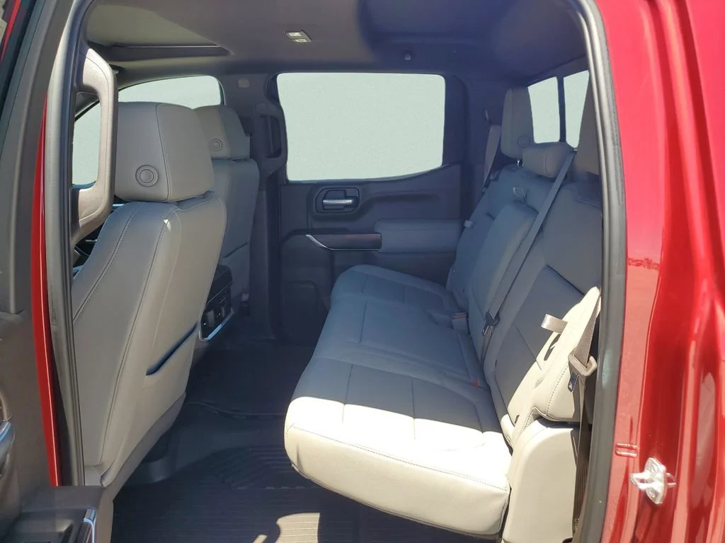 Used 2021 CAYENNE RED TINTCOAT GMC SLT image 10