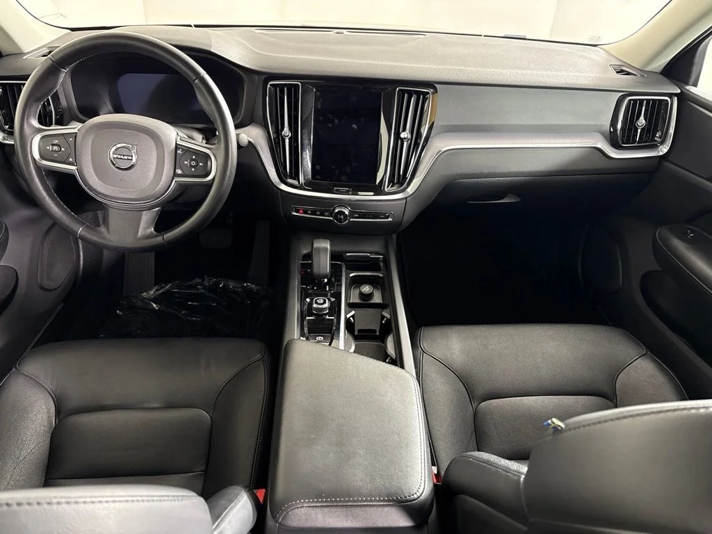 Used 2024 Gray Volvo B5 Core Dark Theme image 14