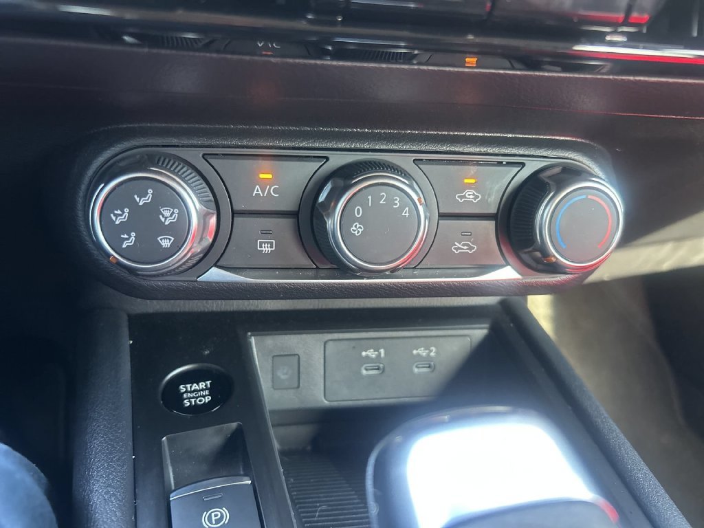 Used 2025 Gray Nissan SV image 15