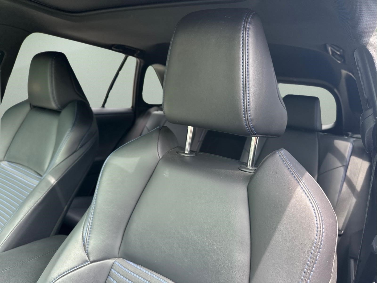 Used 2019 Blizzard Pearl Toyota Hybrid XSE image 21