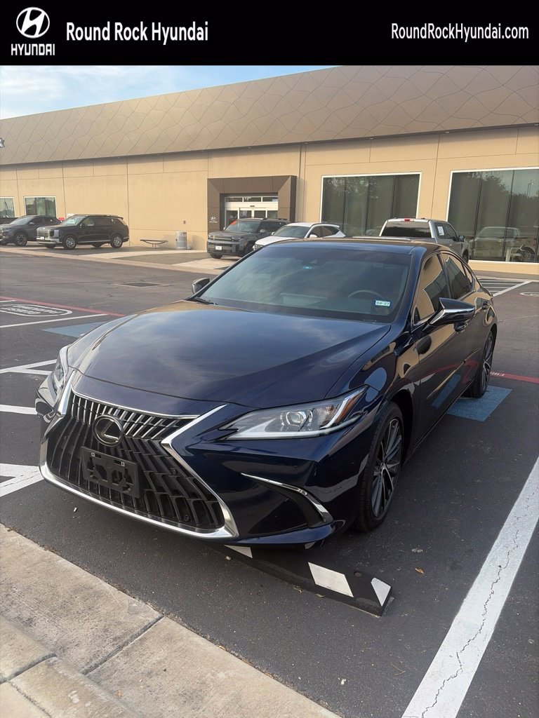 2025 Lexus ES Hybrid