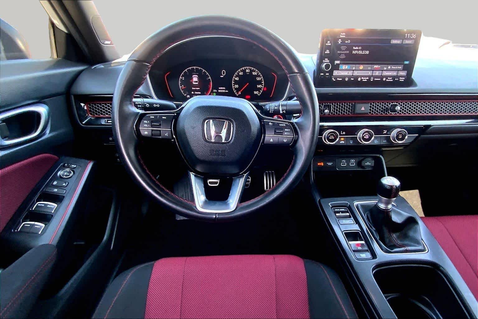 Used 2024 Platinum White Pearl Honda  image 11