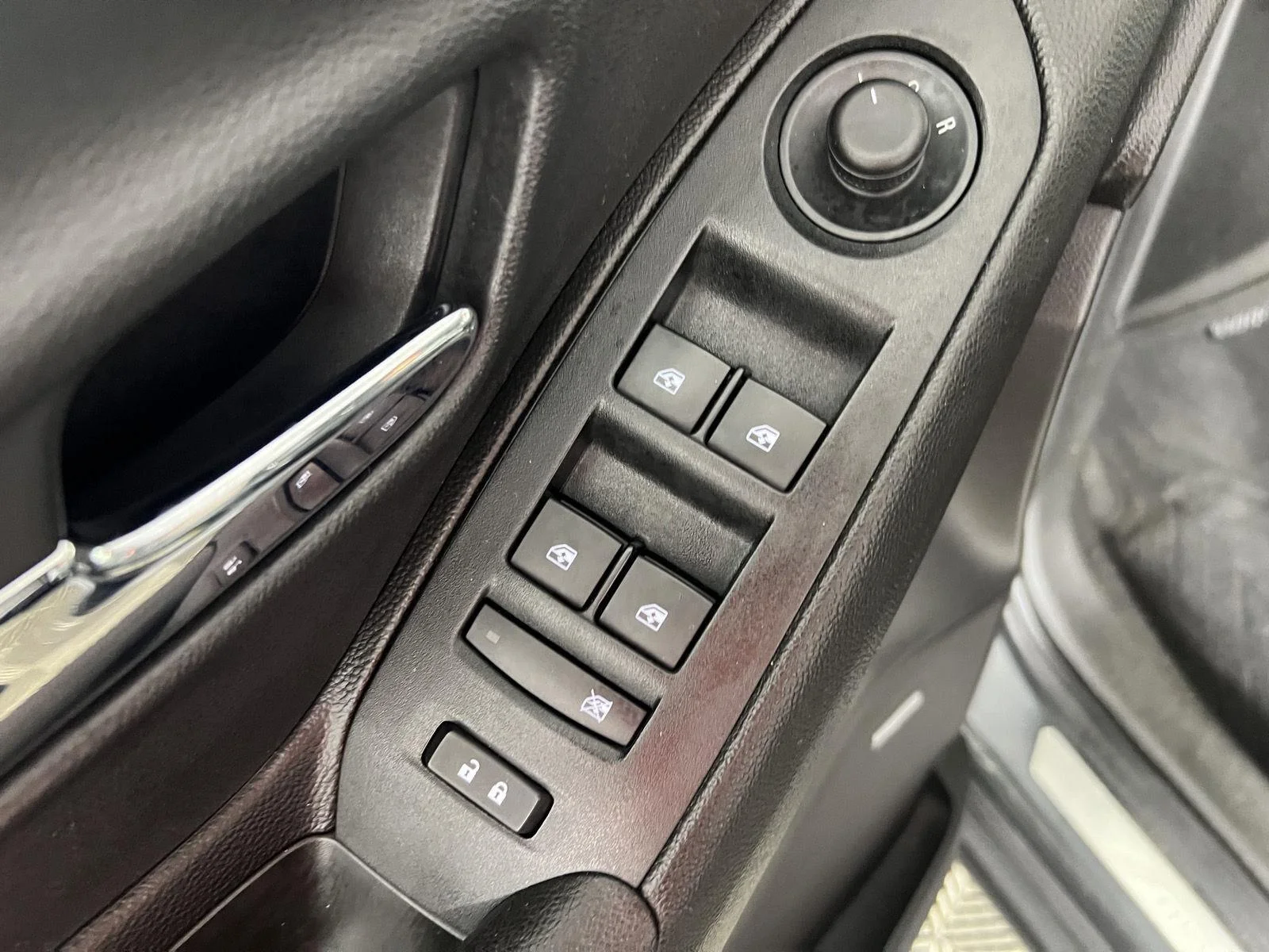 Used 2019 Nightfall Gray Metallic Chevrolet Premier image 37