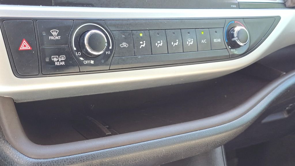 Used 2019 Blizzard Pearl Toyota LE image 32